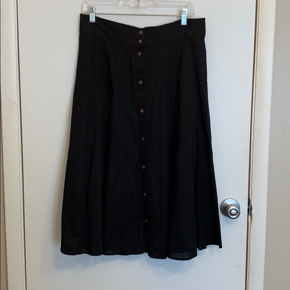 Universal Thread Black Midi Skirt